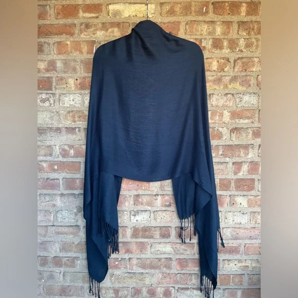 Pashmina Midnight Fringe Scarf🖤 - Picture 5 of 9